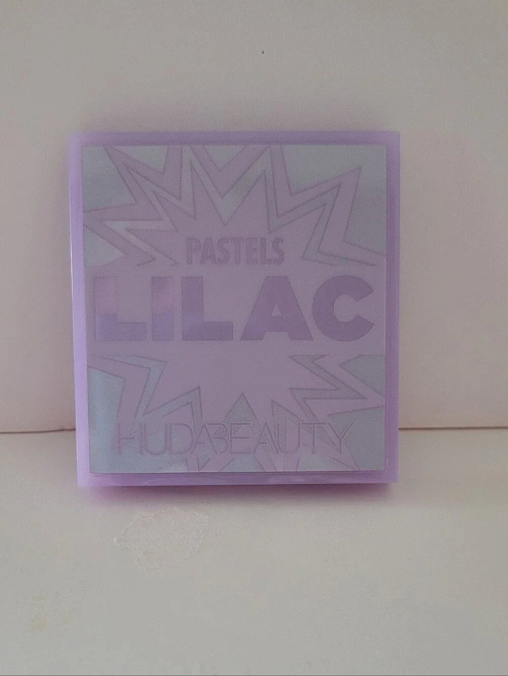 Huda Beauty Lilac Pastels Eyeshadow Palette